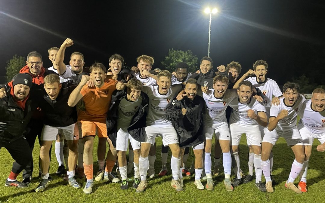 Starke Teamleistung unserer Ersten, der Garant für einen wertvollen Auswärtssieg!